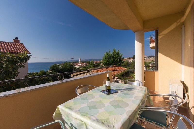 Marija F4 Apartment Кърк Екстериор снимка