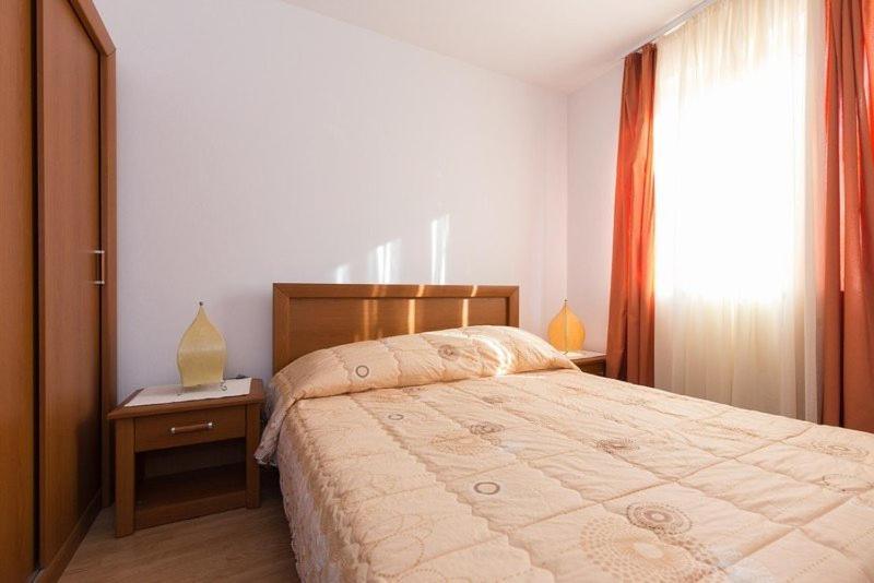 Marija F4 Apartment Кърк Екстериор снимка