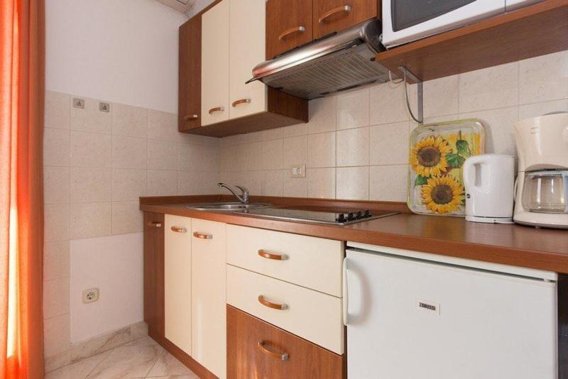 Marija F4 Apartment Кърк Екстериор снимка